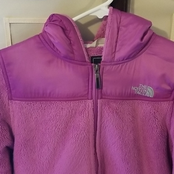 The North Face Womens Jacket - Picture 2 of 7